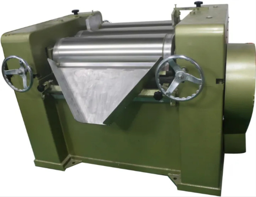 7.5kw 3 롤 밀링 머신 / 인쇄 잉크용 트리플 롤 밀 695mm 롤러 길이
